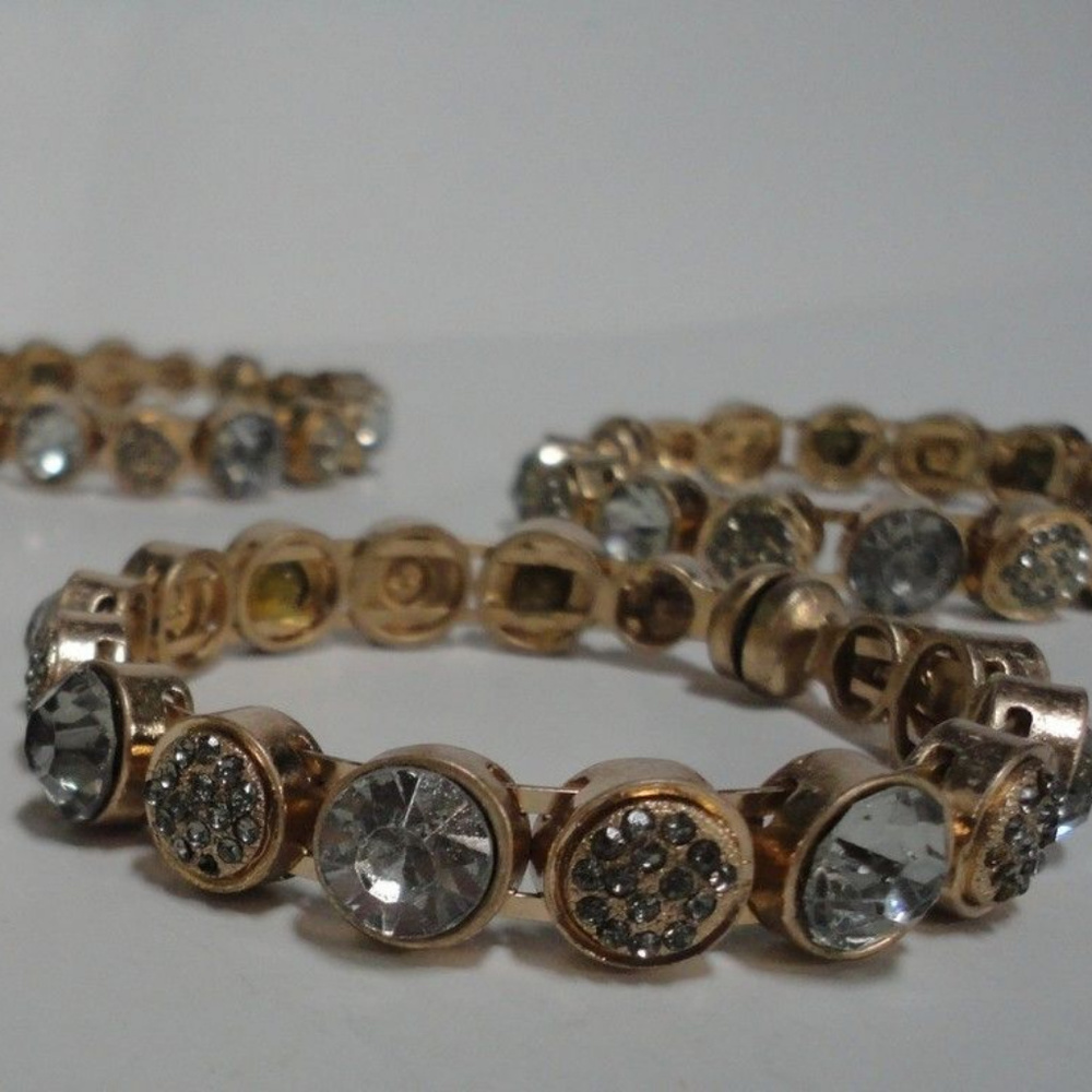 GUESS MAGNETIC vintage guess austrian crystal magnetic braclet NEW VINTAGE NNWOT